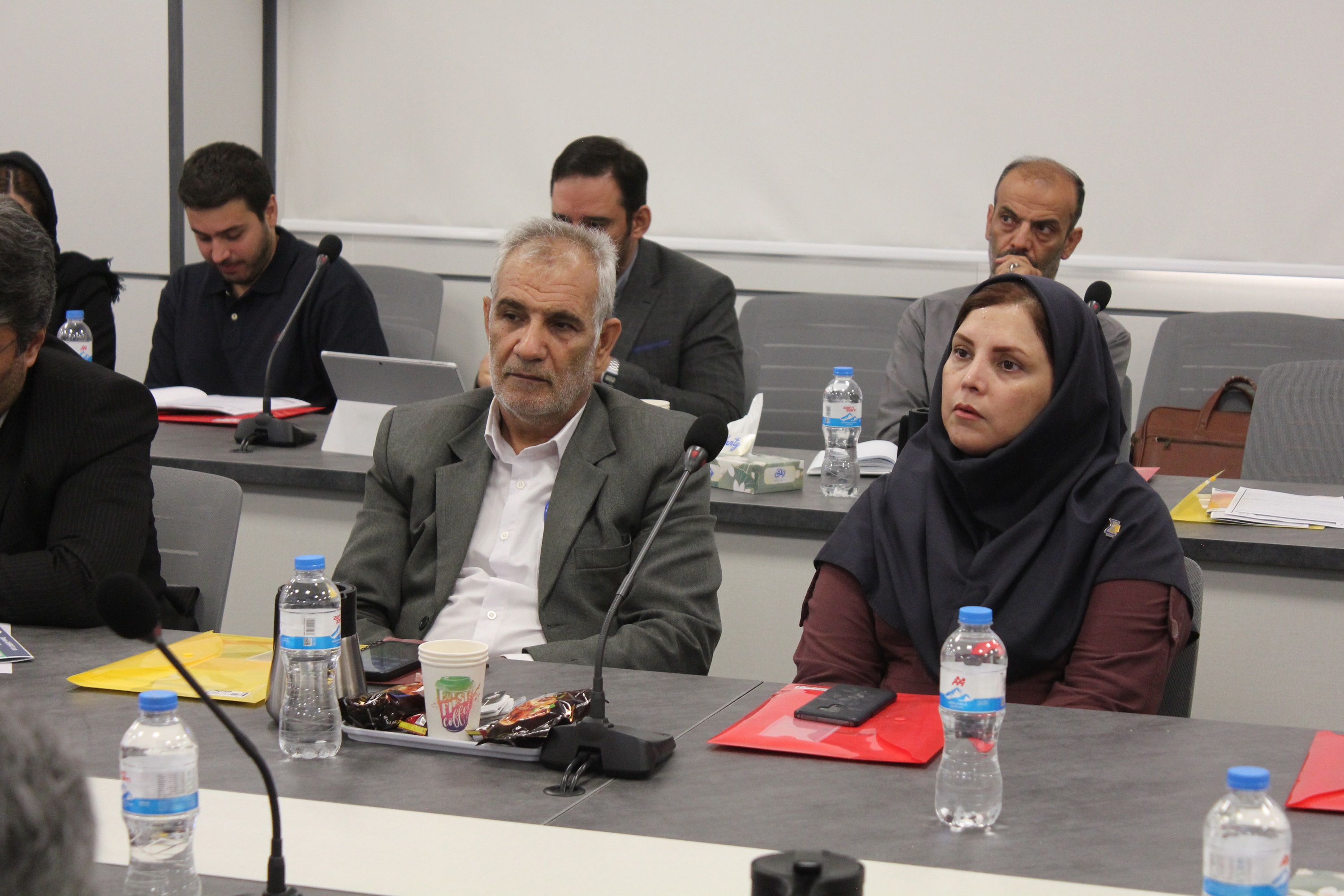 نخستین نشست شرکت‌های همکار آزمون - 11