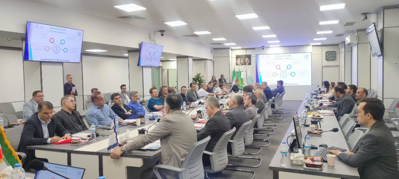 نخستین نشست شرکت‌های همکار آزمون - 16