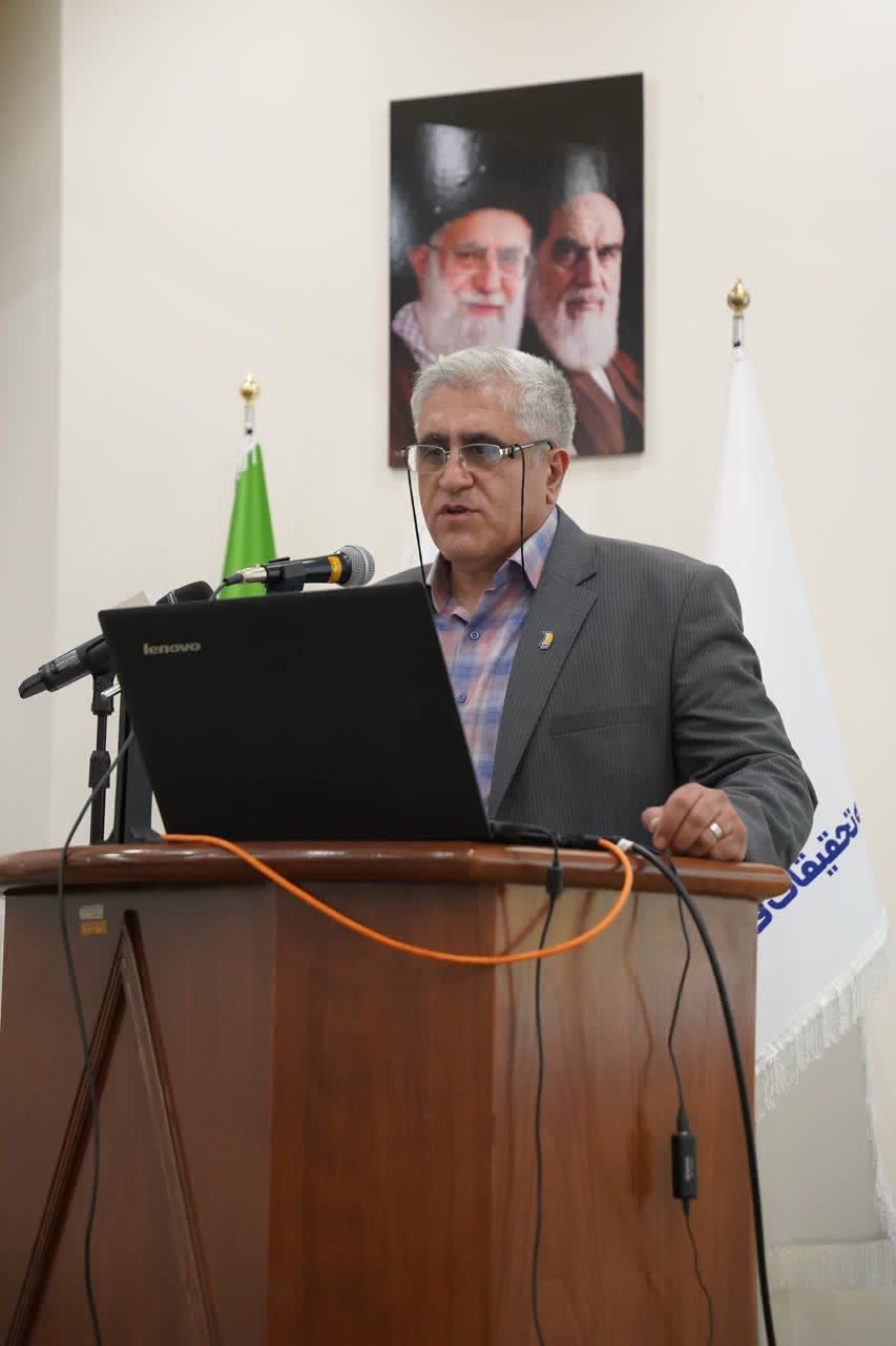 تشریح اولویت‌های پژوهشی بخش ماشین‌های کشاورزی و مکانیزاسیون در سخنرانی دکتر گازر